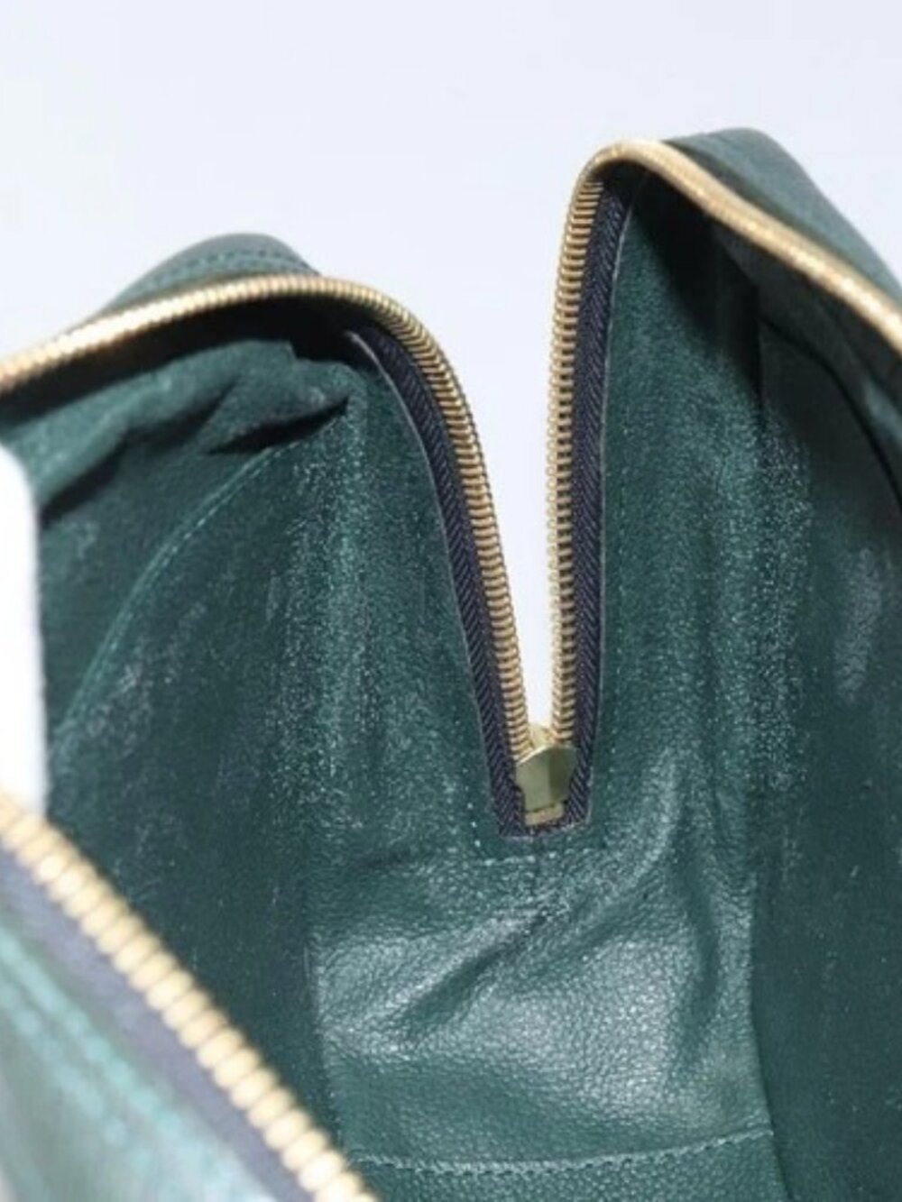 LOUIS VUITTON Taiga Trousse Toilette GM Clutch Bag Epicea M30214 LV Auth 166571 - Picture 11 of 16